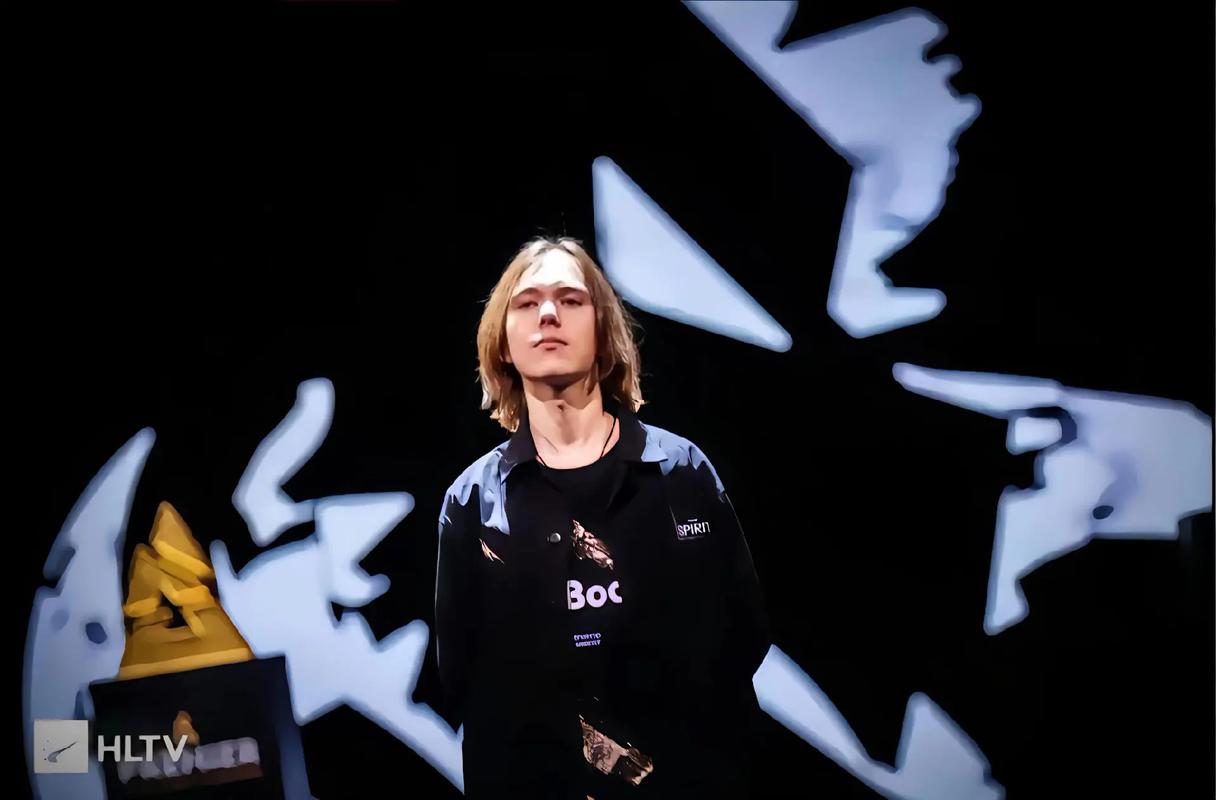 【视频】7月12日LPL夏季赛战果：EDG一骑绝尘，FPX跻身前三