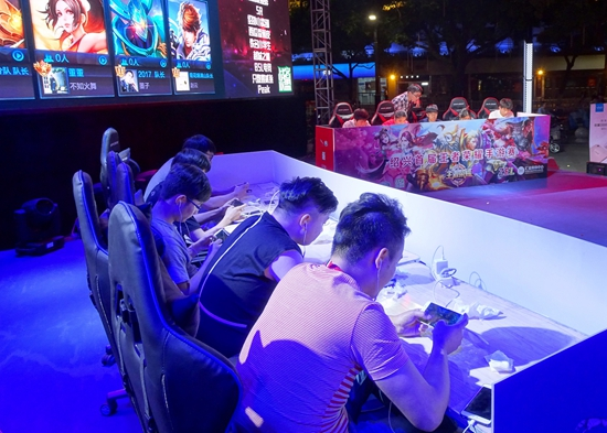 ENCE 、 B8 、Sangal和 mouz NXT 收到了CCT Europe Season 2 Series 7季后赛的邀请