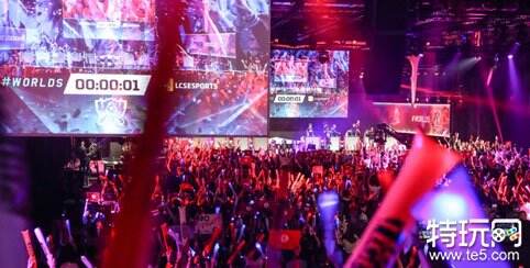 国外解说预测赛果：仅两人看好BLG胜 五人认为TES赢